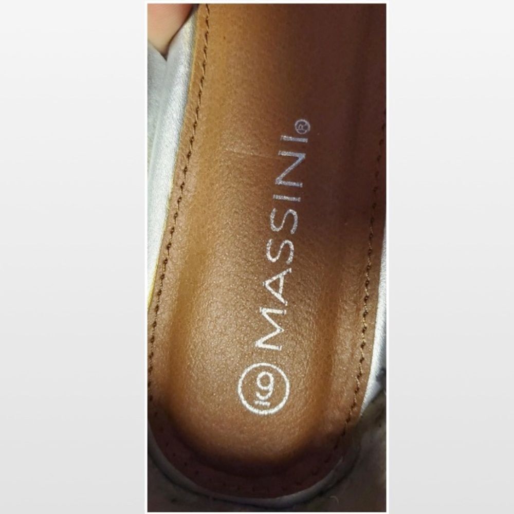 New Massini Flats Shoes Womens Strappy Silver Metallic Comfortable Slides NWT - Picture 13 of 15